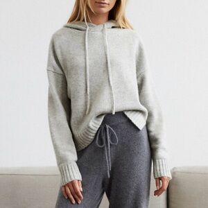 Babaton ARITZIA Luxe 100% Cashmere Heather Gray Hoodie Hooded Sweater M sz
